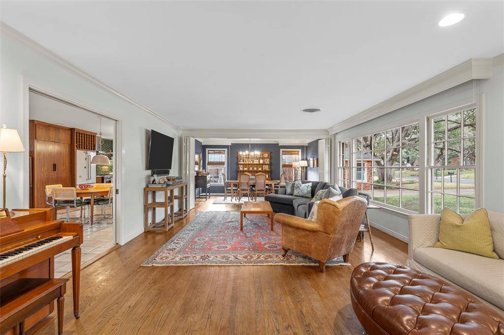 Waco, TX 76710,2516 Old Oaks Drive