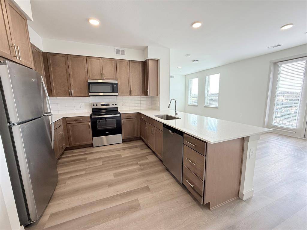 Frisco, TX 75033,3900 pga Parkway #2302