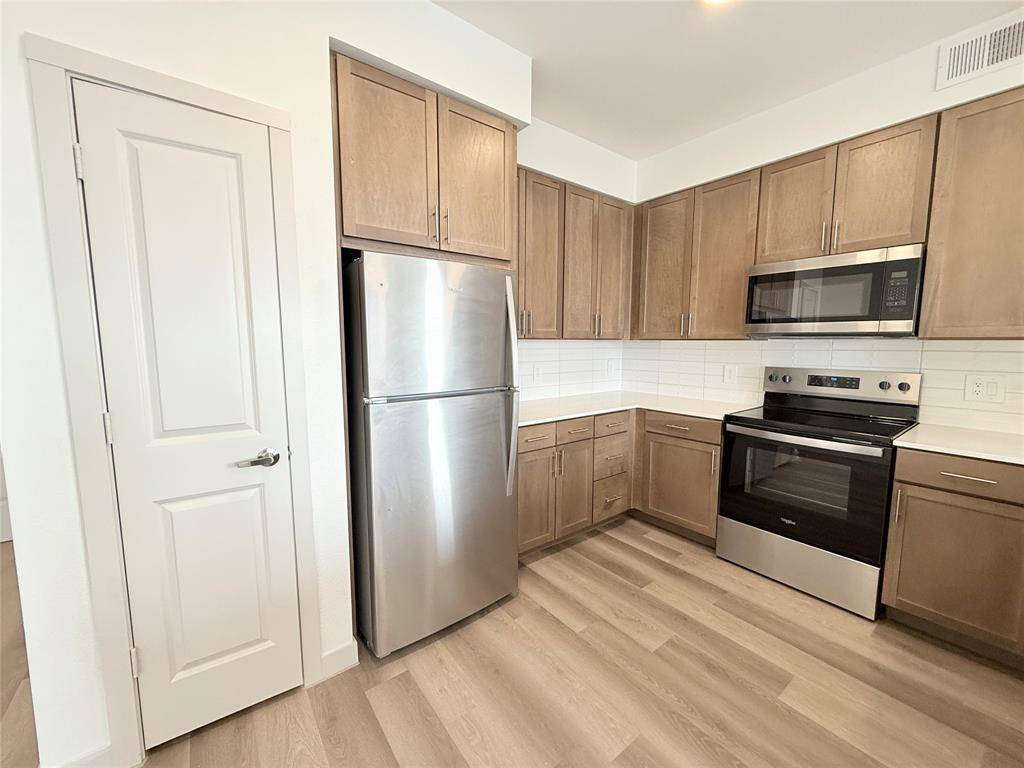 Frisco, TX 75033,3900 pga Parkway #2302