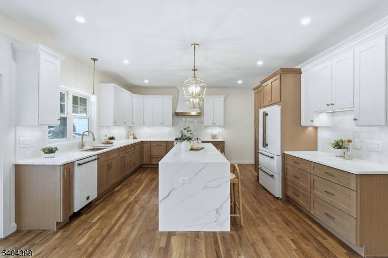 Cedar Grove Twp., NJ 07009,77 Young Ave