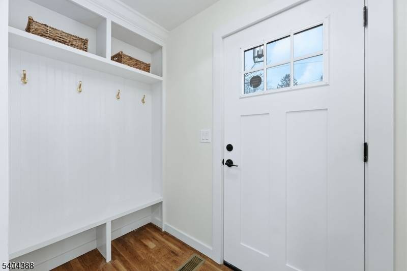 Cedar Grove Twp., NJ 07009,77 Young Ave