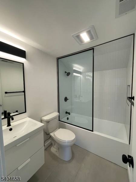 Lodi Boro, NJ 07644,73 Macarthur Ave