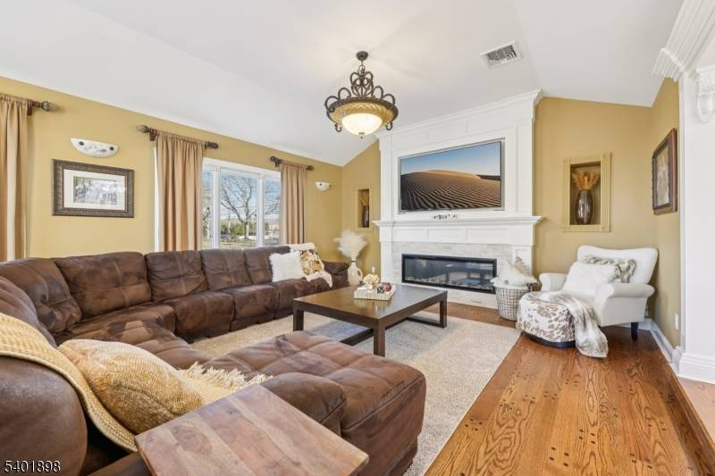 Wayne Twp., NJ 07470,761 Valley Rd