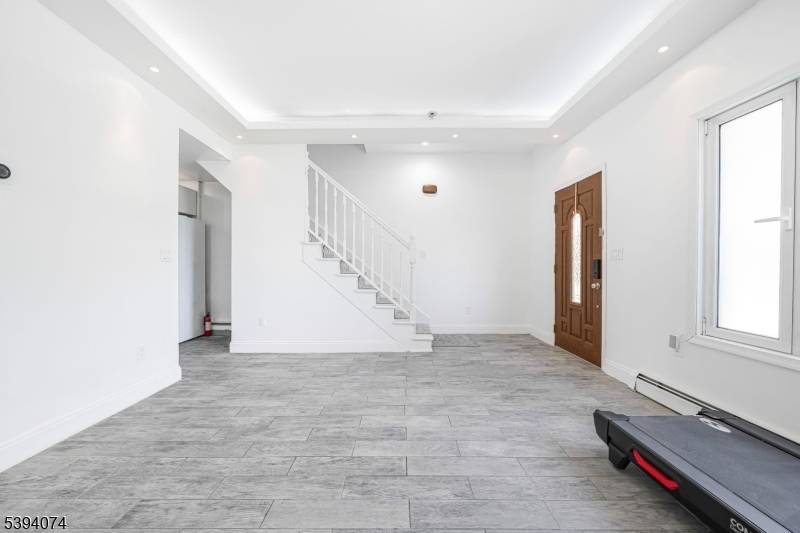 Garfield City, NJ 07026,75 Cedar St