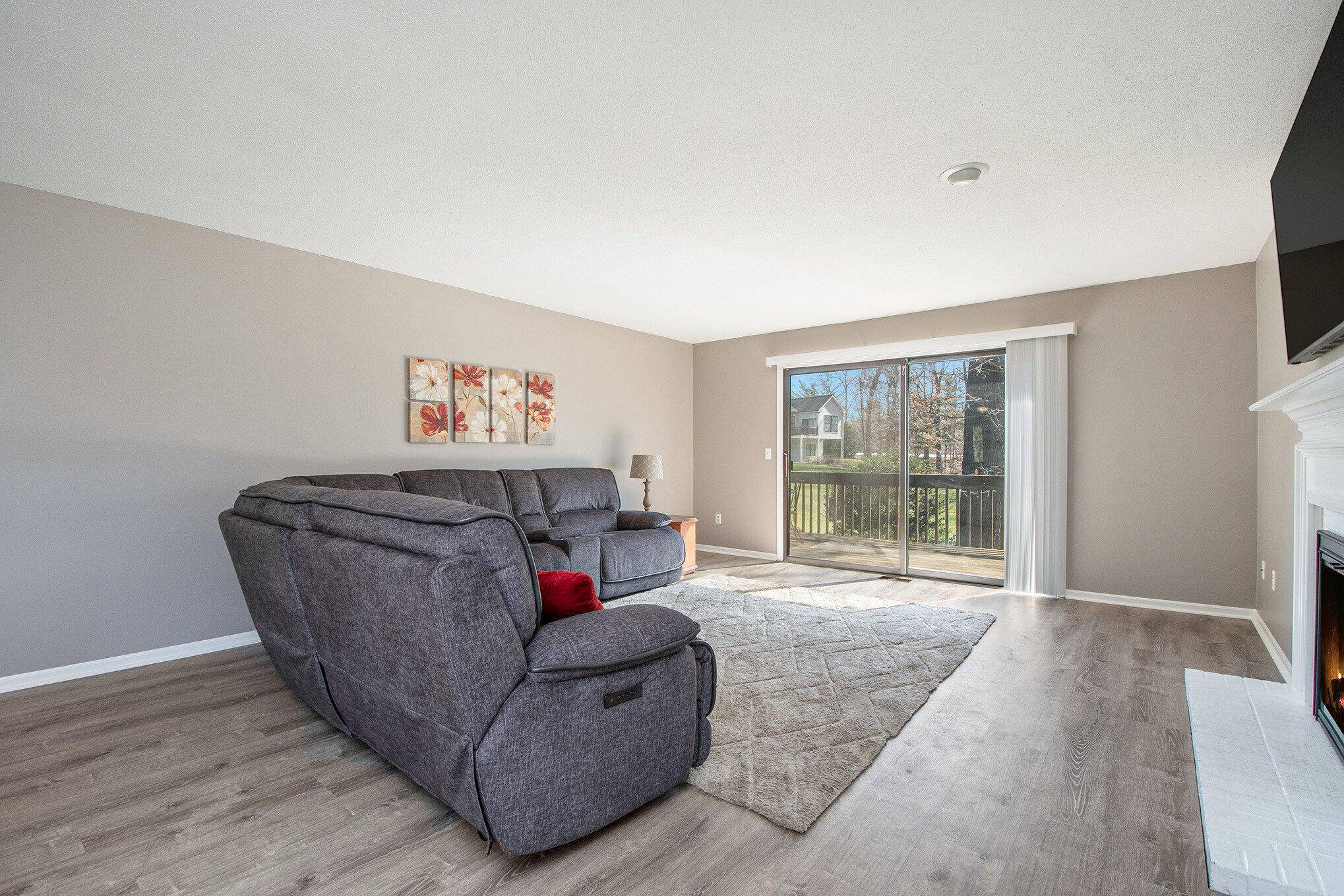 Grand Rapids, MI 49546,6348 Greenway DR SE