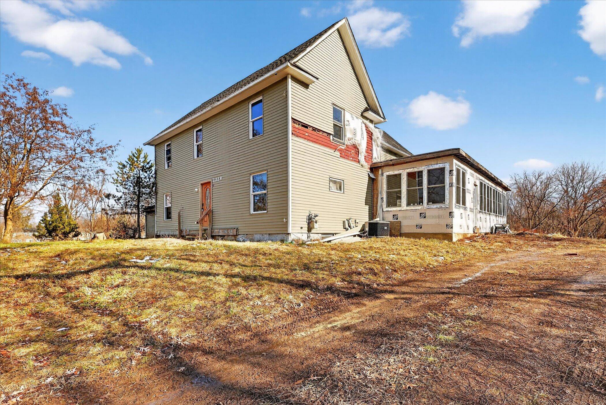 Grand Rapids, MI 49505,2328 Dean Lake AVE NE