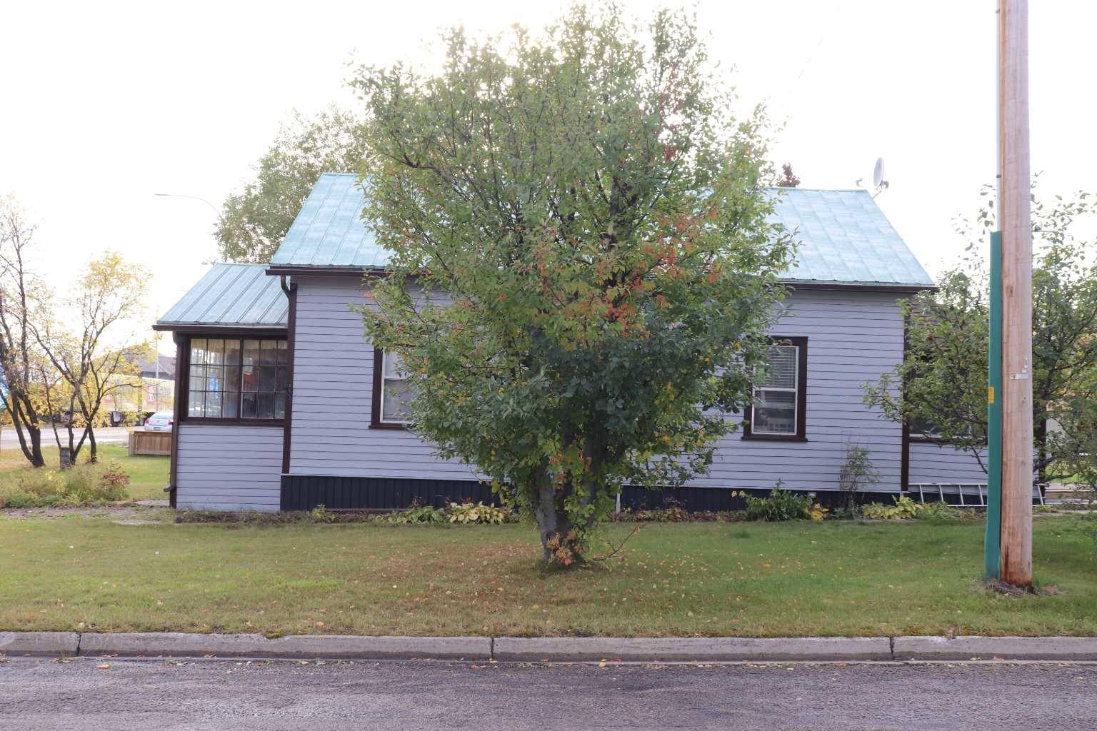 Edson, AB T7E 1C6,4702 4 Avenue