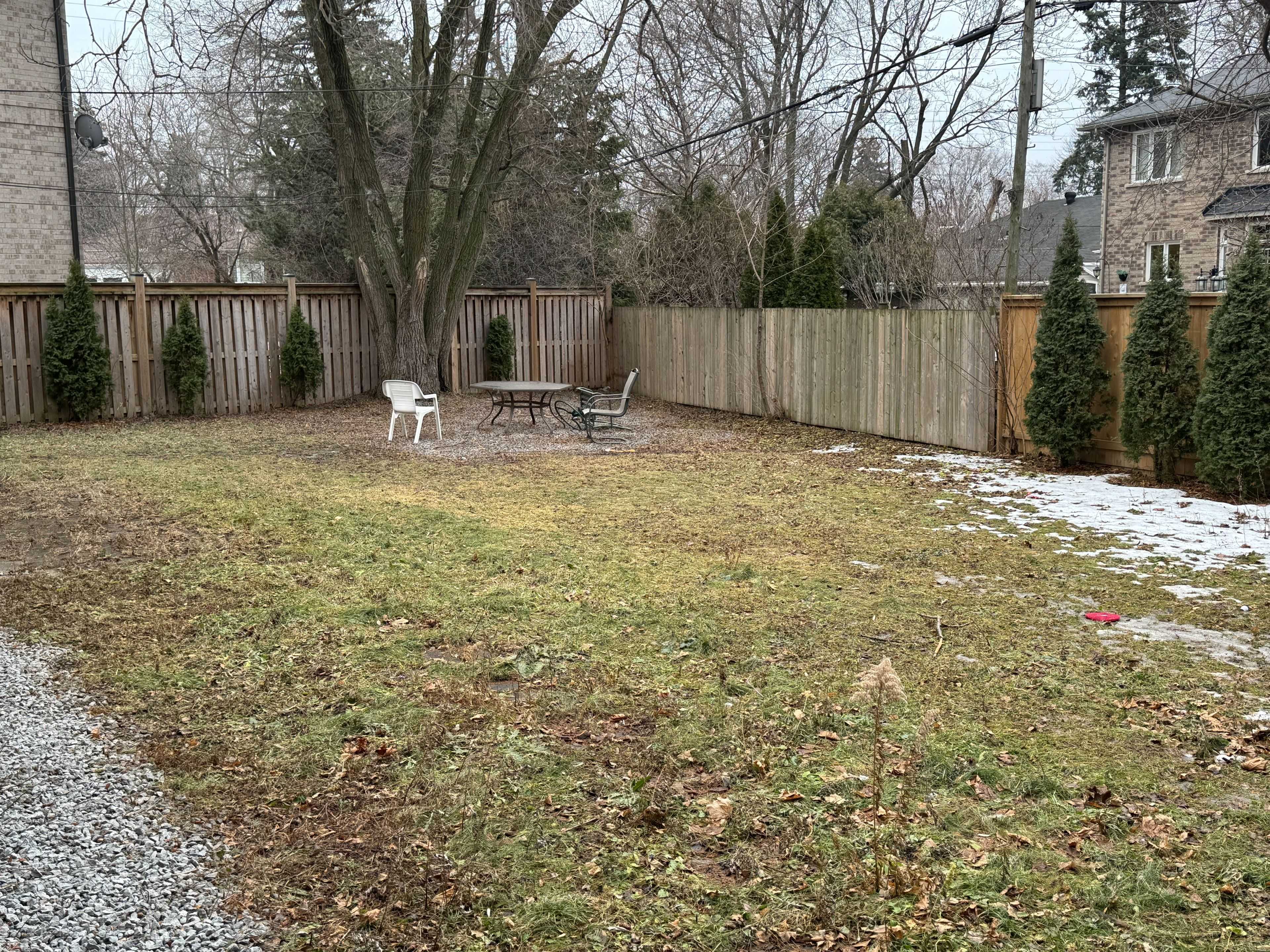 Toronto C07, ON M2R 2Y4,14 Robson PL W