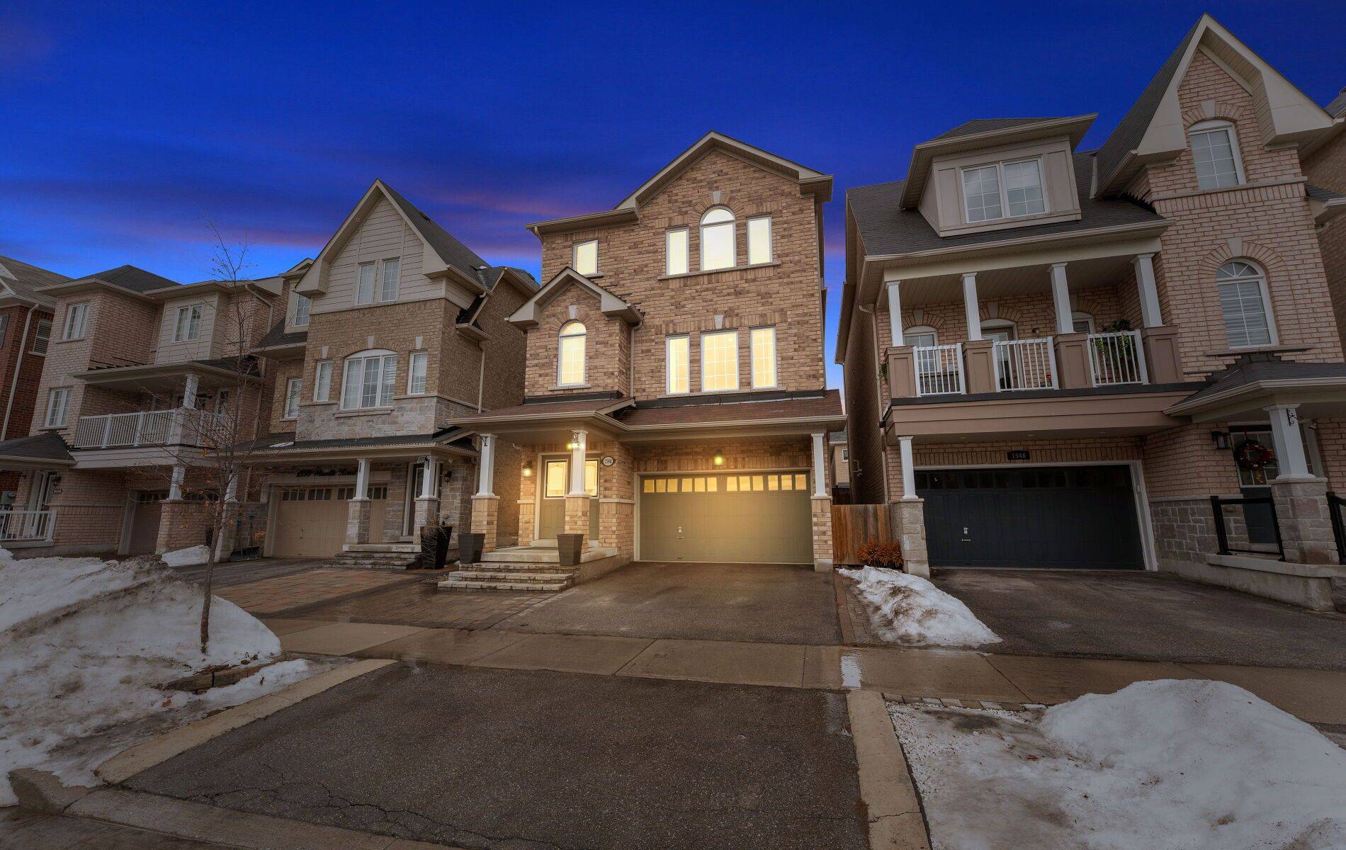 Pickering, ON L1X 0C5,1548 Winville RD