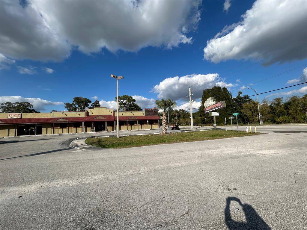 Okeechobee, FL 34974,102 SW 14th St