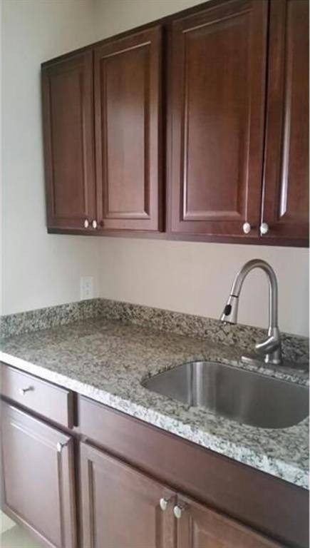 Fort Lauderdale, FL 33304,615 NE 8th Ave #3