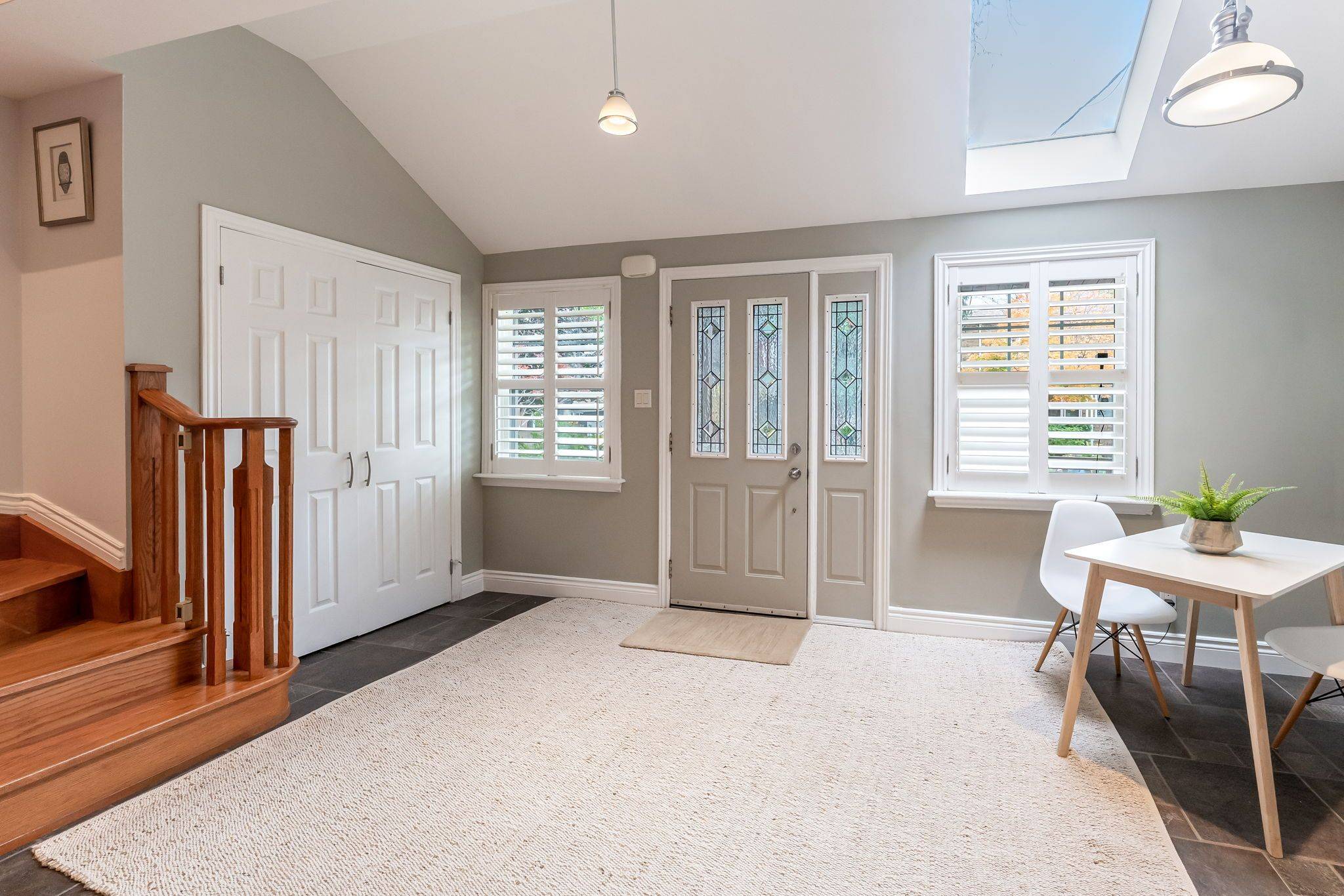 Toronto W01, ON M6S 3H9,37 Lavinia AVE