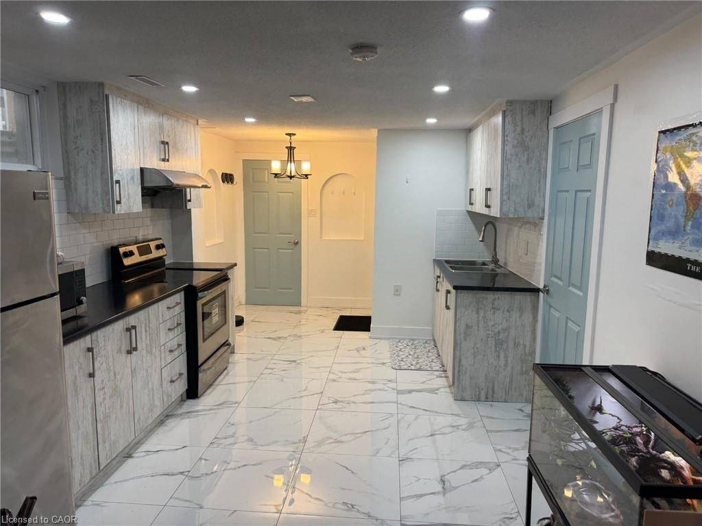 Kitchener, ON N2M 2H2,218 Ingleside PL #Basement