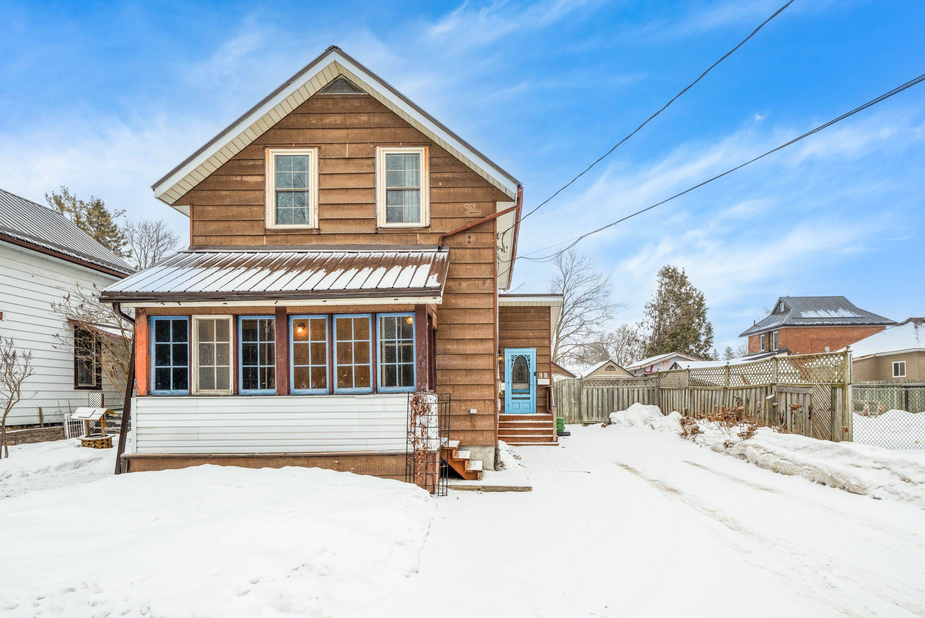 Kawartha Lakes, ON K9V 1S8,98 St Paul ST