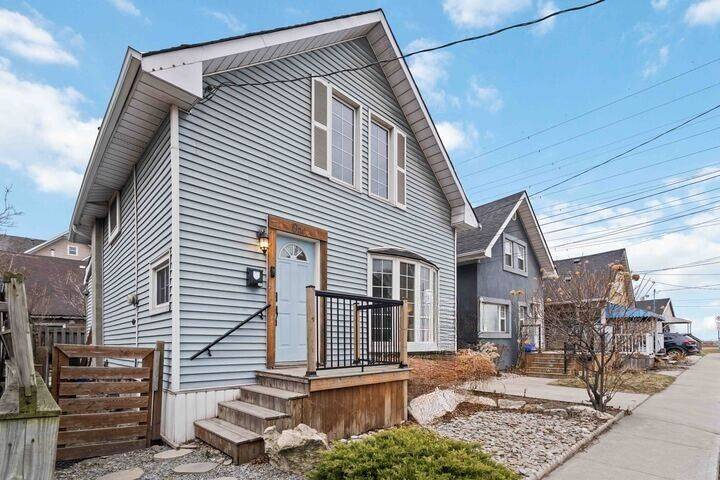 Hamilton, ON L8H 7A7,1 Mareve AVE