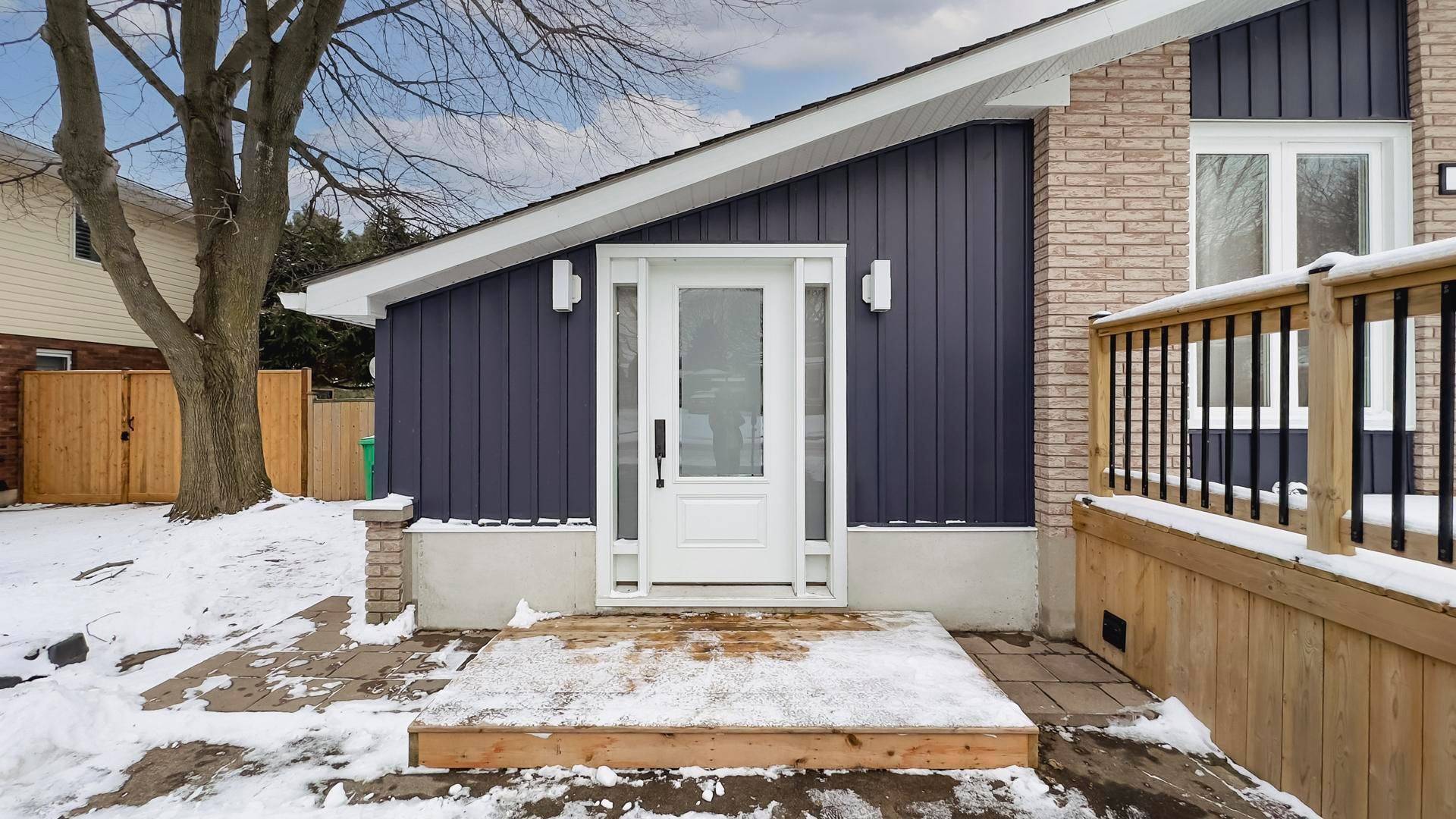 Goderich, ON N7A 4C1,296 Walnut ST S