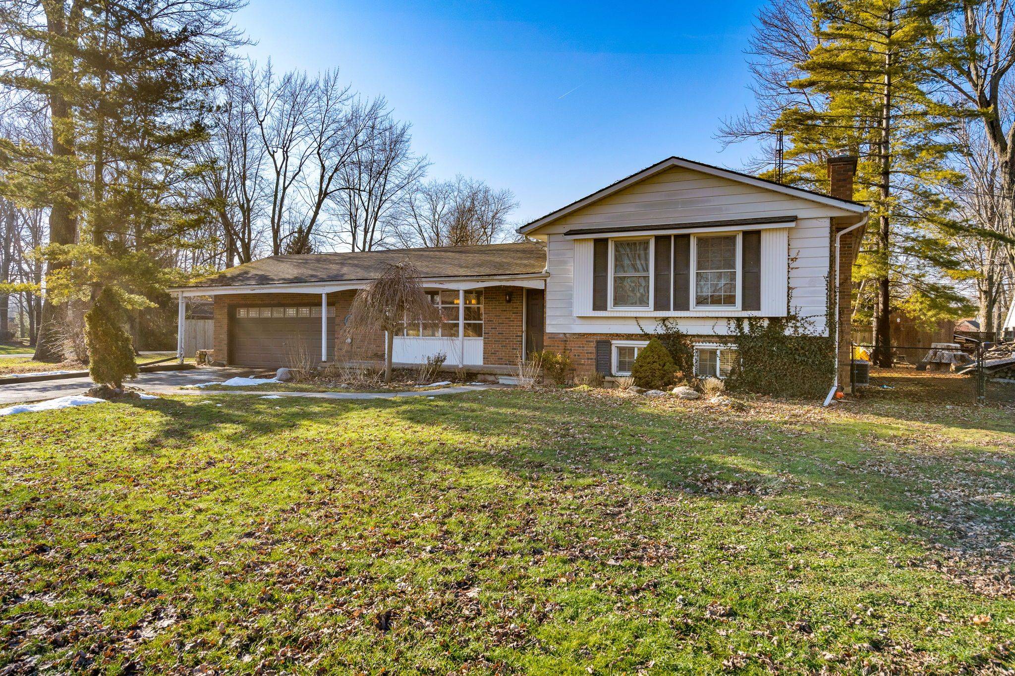 Fort Erie, ON L2A 4Z5,587 Daytona DR