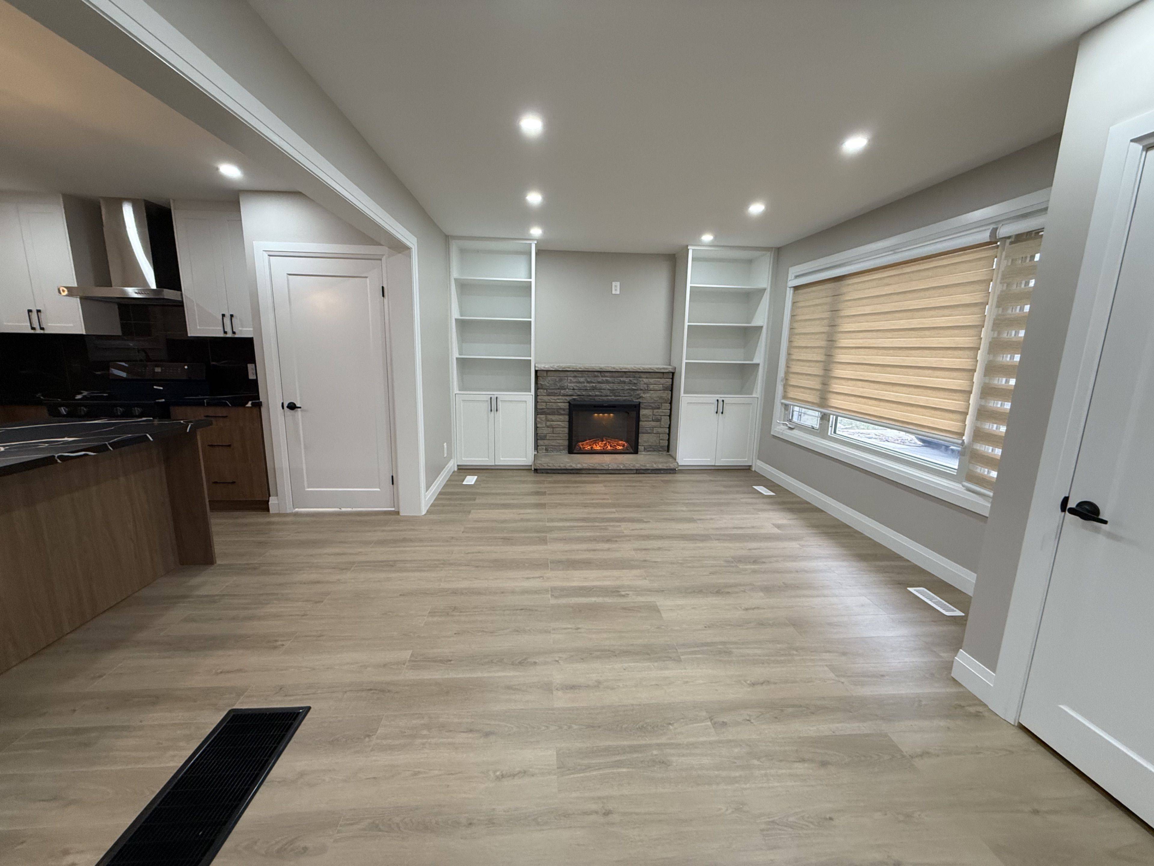 London South, ON N5Z 3G5,294 Burlington CRES #(UPPER)