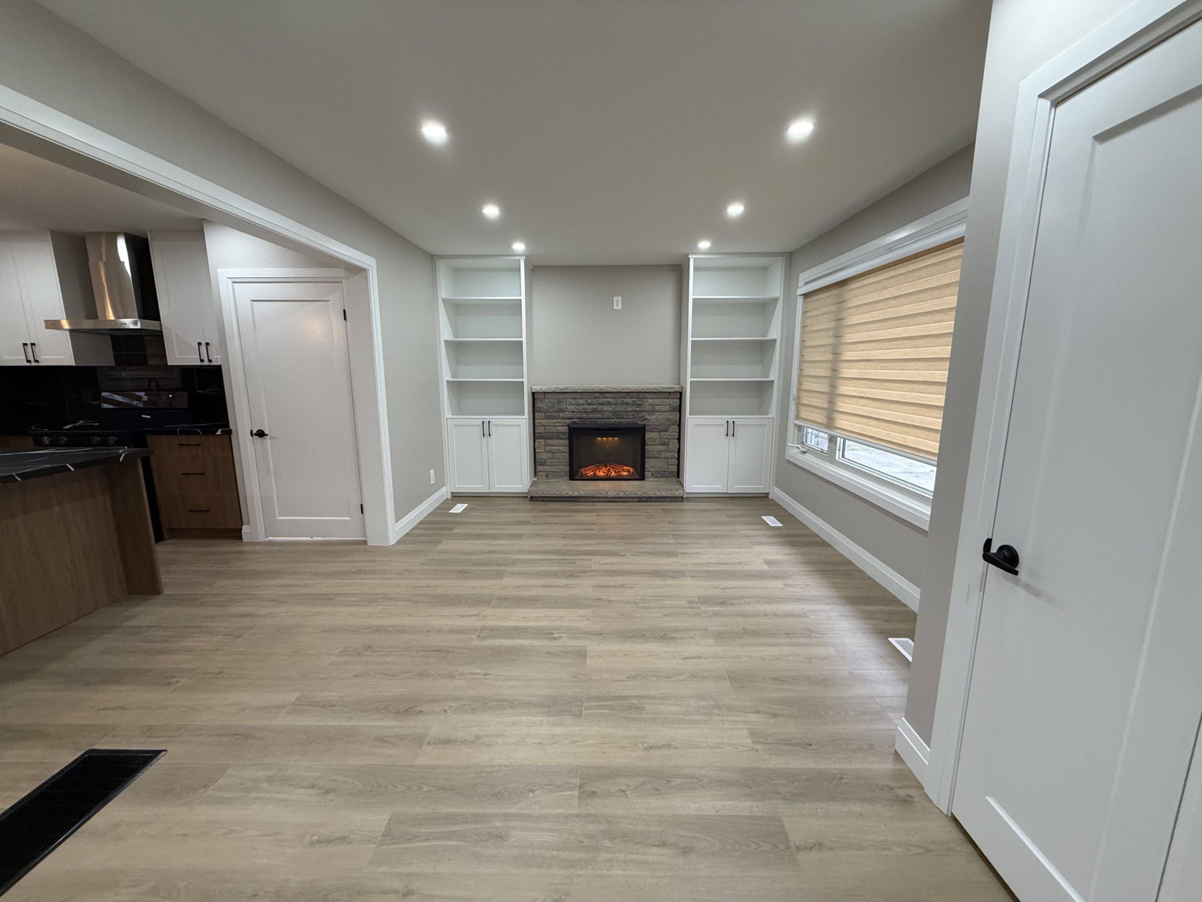 London South, ON N5Z 3G5,294 Burlington CRES #(UPPER)