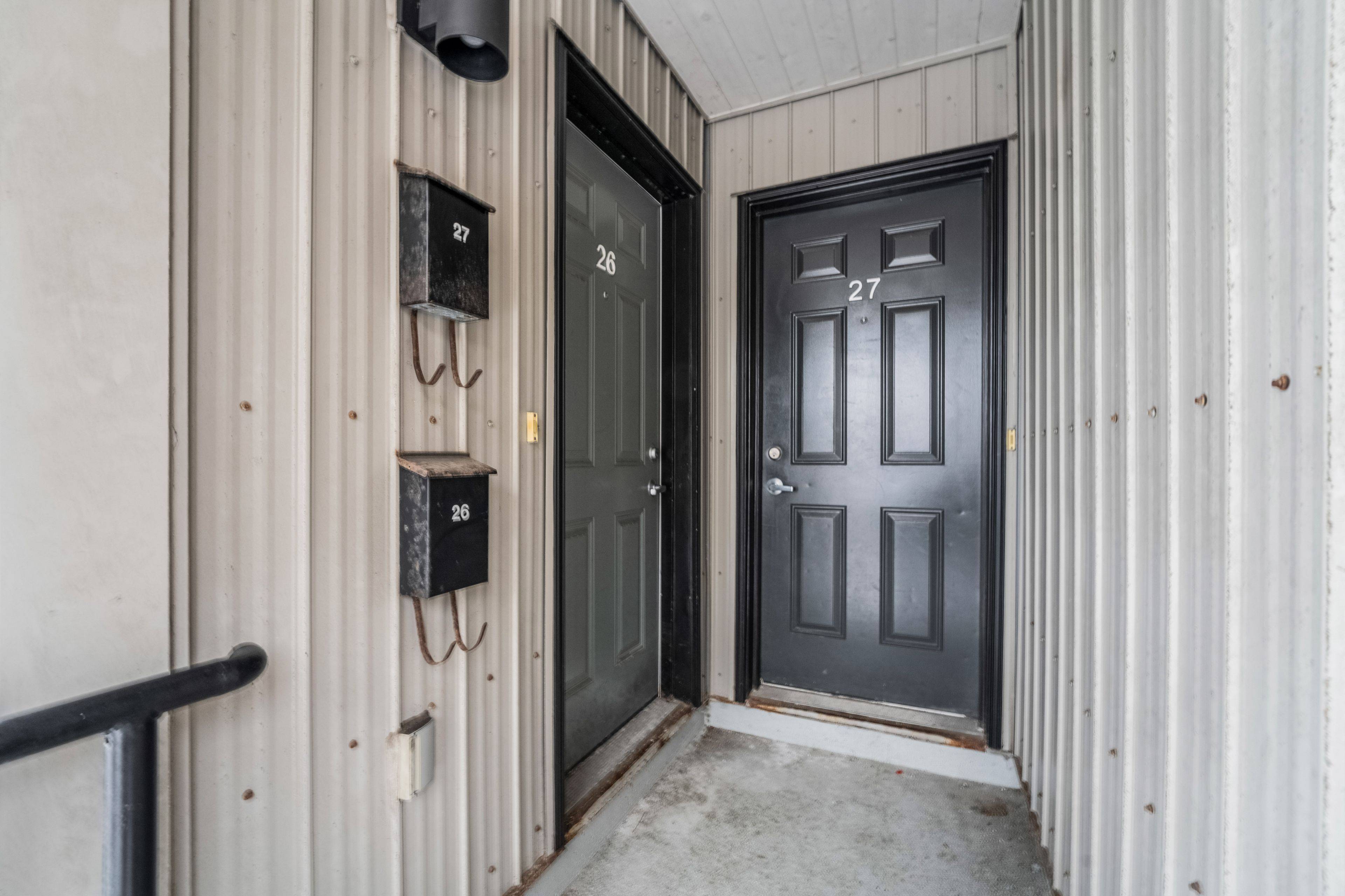 Manor Park - Cardinal Glen And Area, ON K1K 0S9,799 Montreal RD E #26