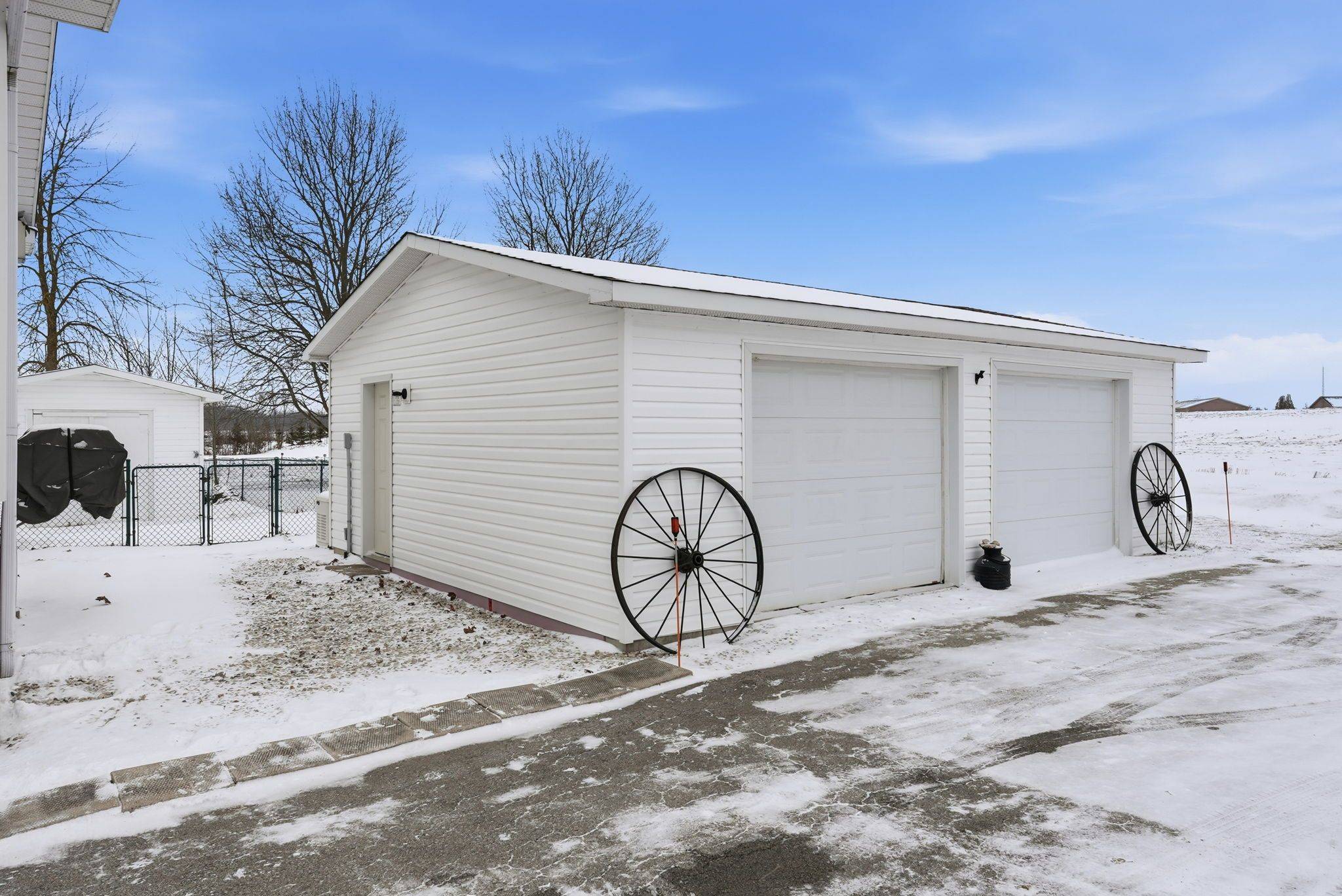 Minto, ON N0G 1M0,9825 West Heritage ST