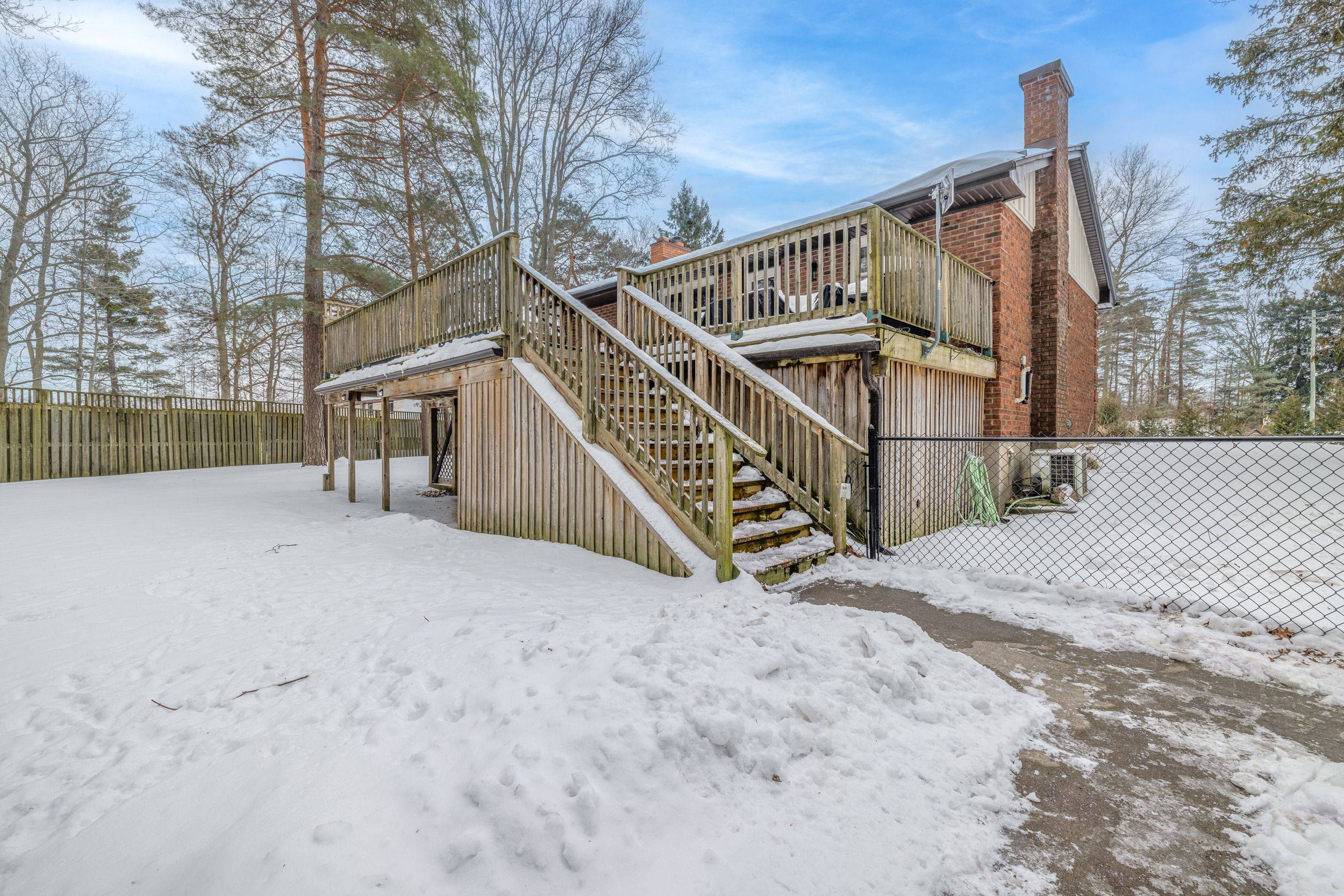 Norfolk, ON N4G 4G7,4 Rokeby Side Road