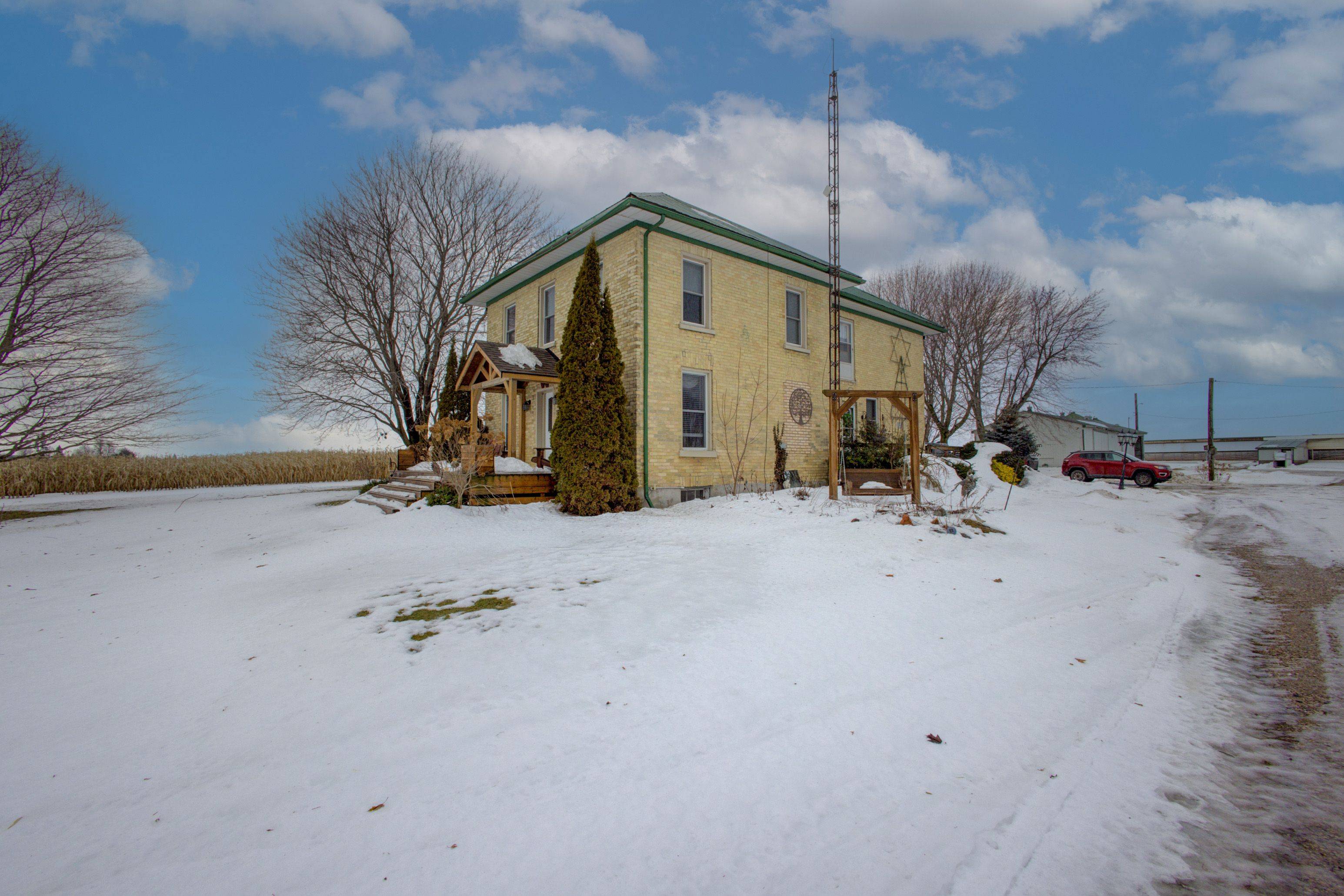 North Perth, ON N0G 2P0,9270 Road 157 RD