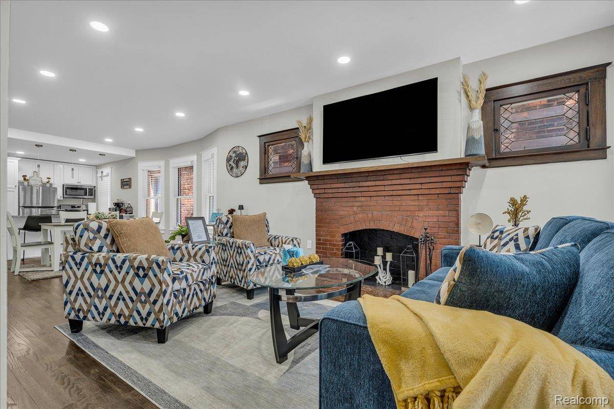 Detroit, MI 48208,5240 Commonwealth ST