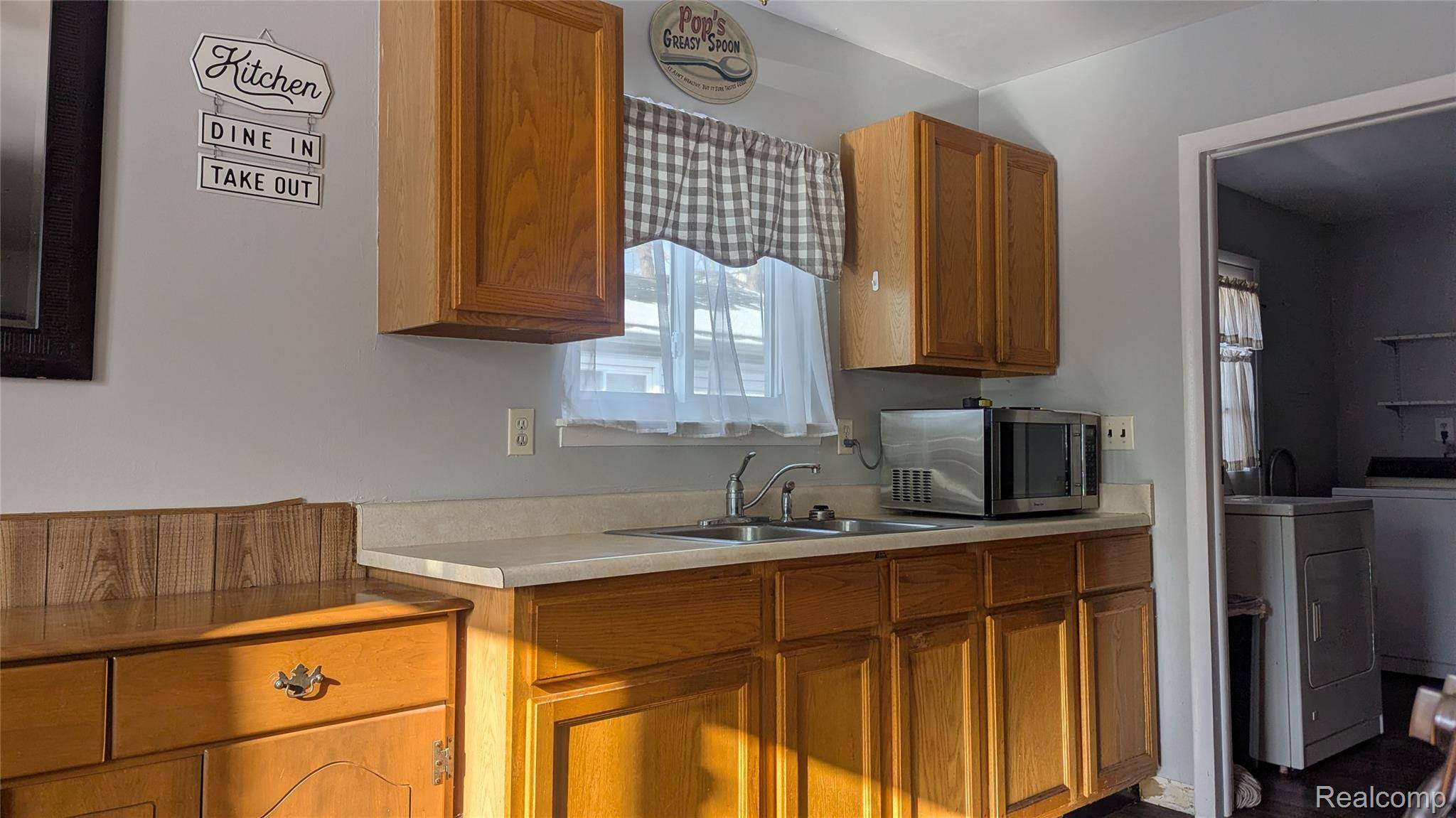 Warren, MI 48091,2167 Woodruff AVE