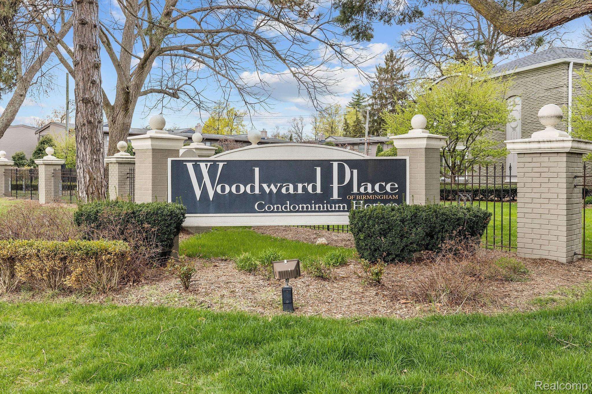 Birmingham, MI 48009,1113 N OLD WOODWARD AVE UNIT 37