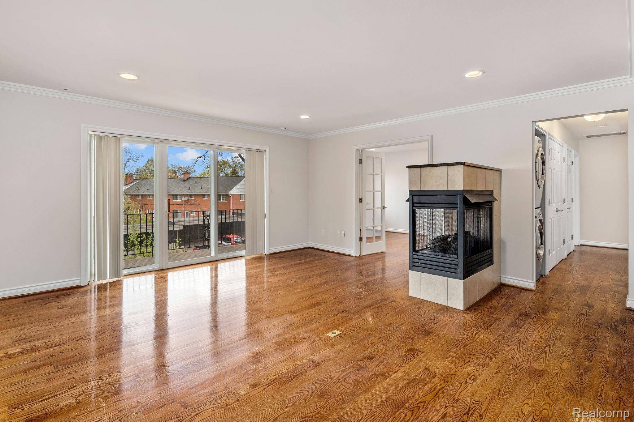 Birmingham, MI 48009,1113 N OLD WOODWARD AVE UNIT 37