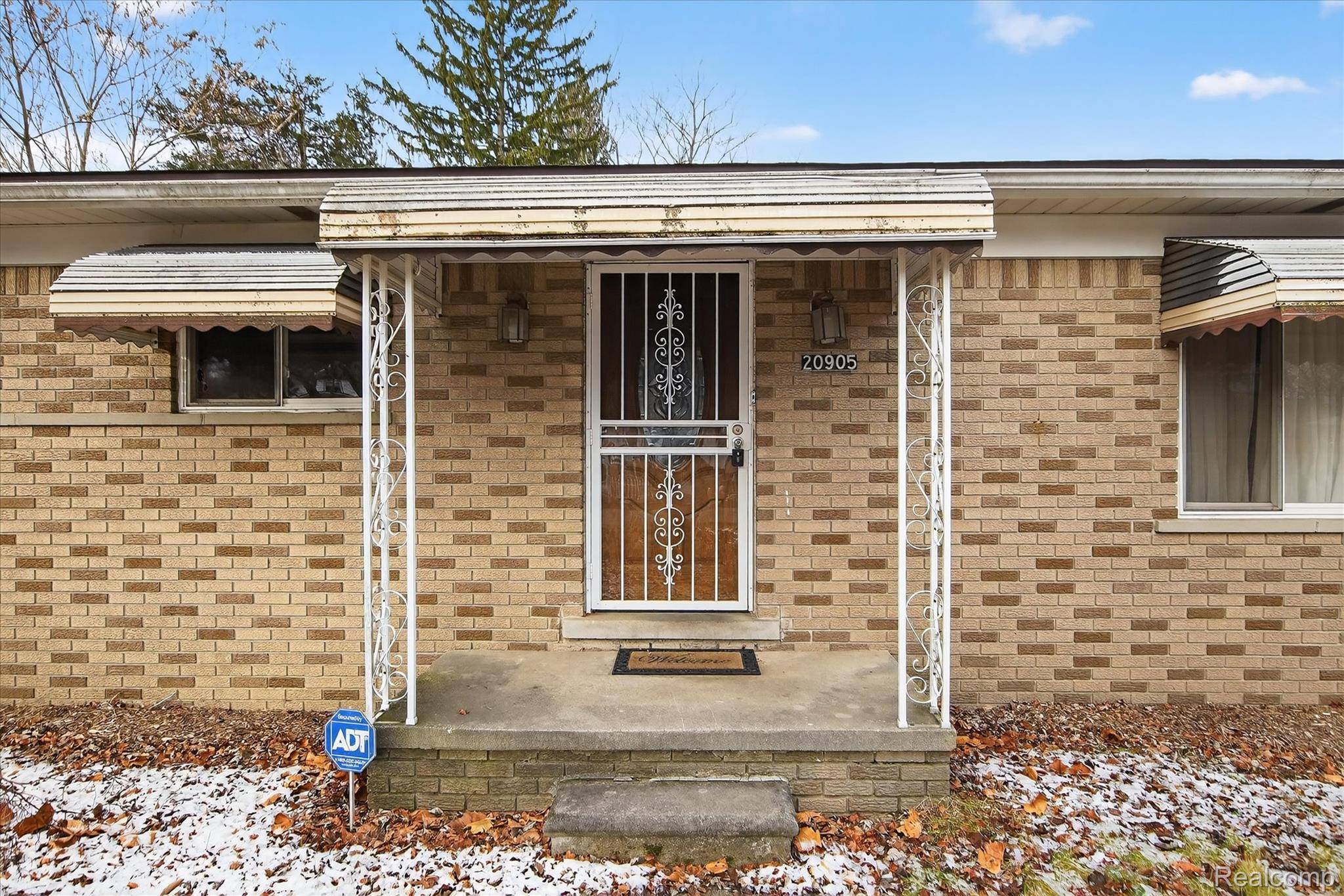 Southfield, MI 48033,20905 Van Buren ST