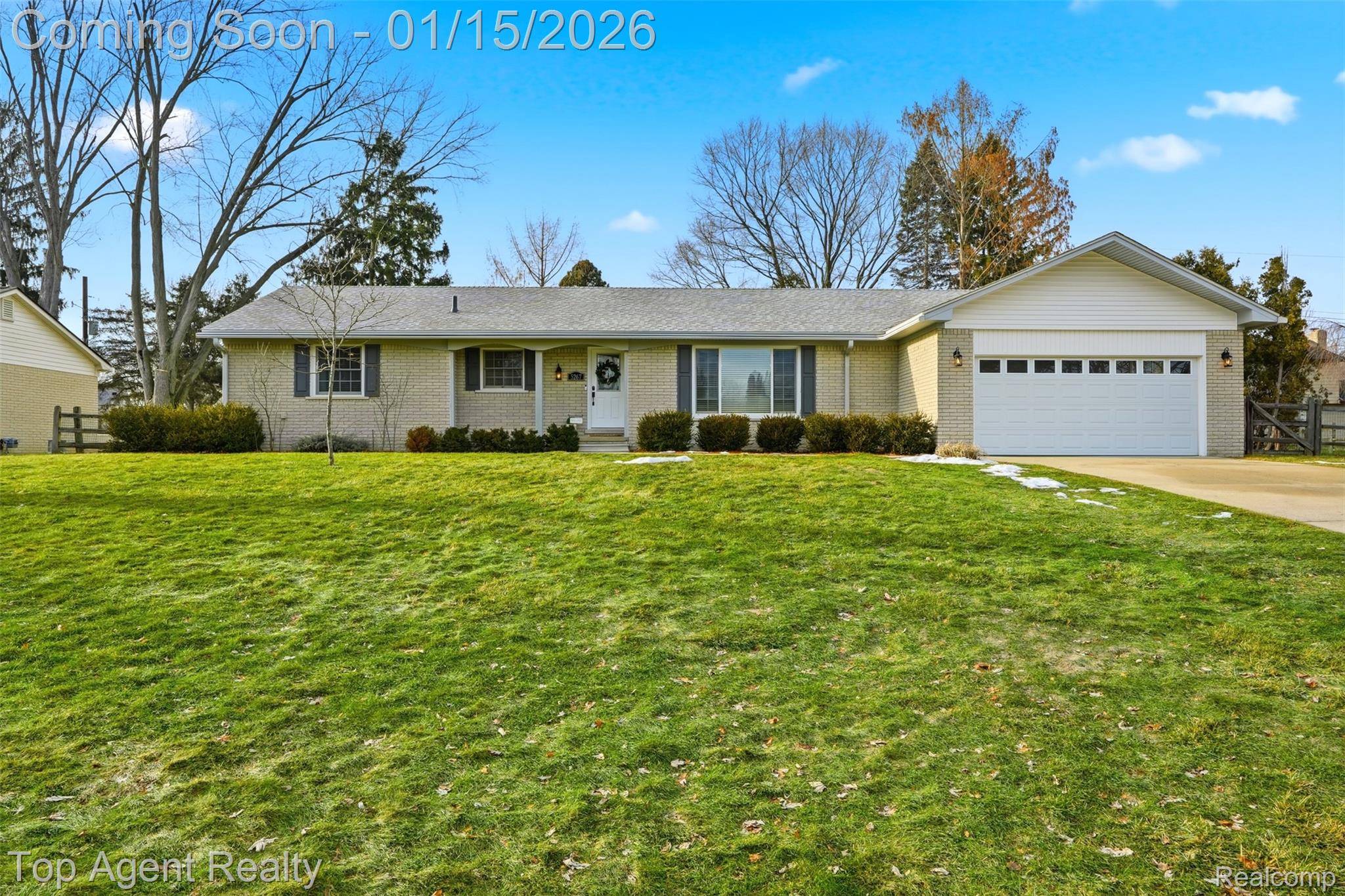 Shelby Twp, MI 48316,5267 Rostraver CT