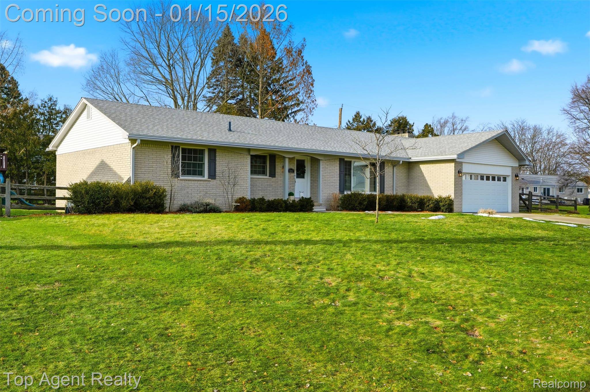 Shelby Twp, MI 48316,5267 Rostraver CT