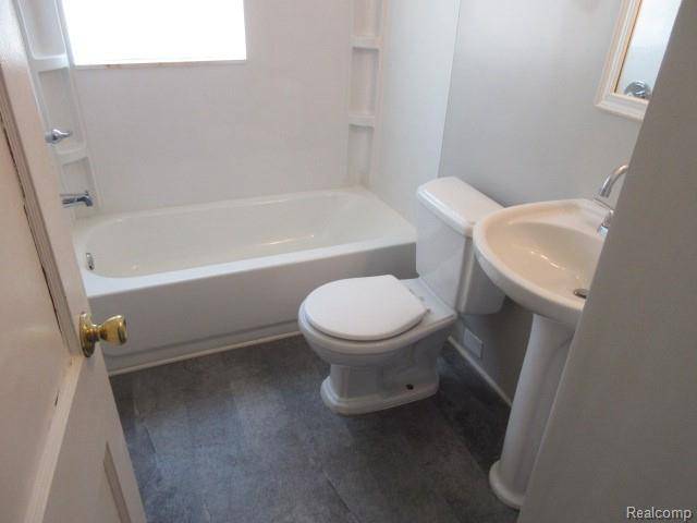 Royal Oak, MI 48073,113 E WEBSTER RD