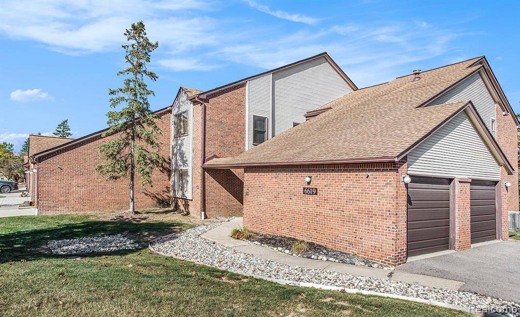 West Bloomfield, MI 48322,6619 Ridgefield CIR #205