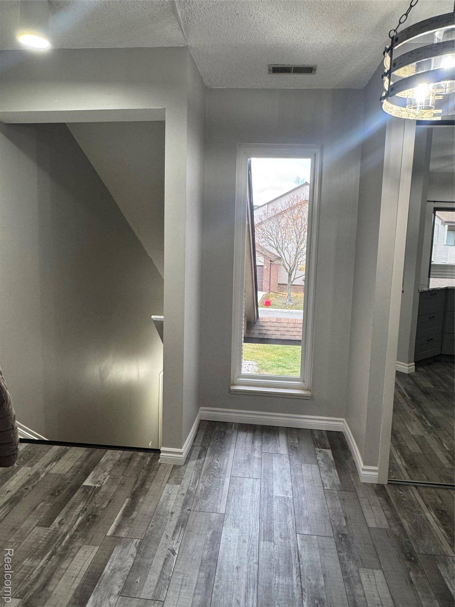 West Bloomfield, MI 48322,6619 Ridgefield CIR #205