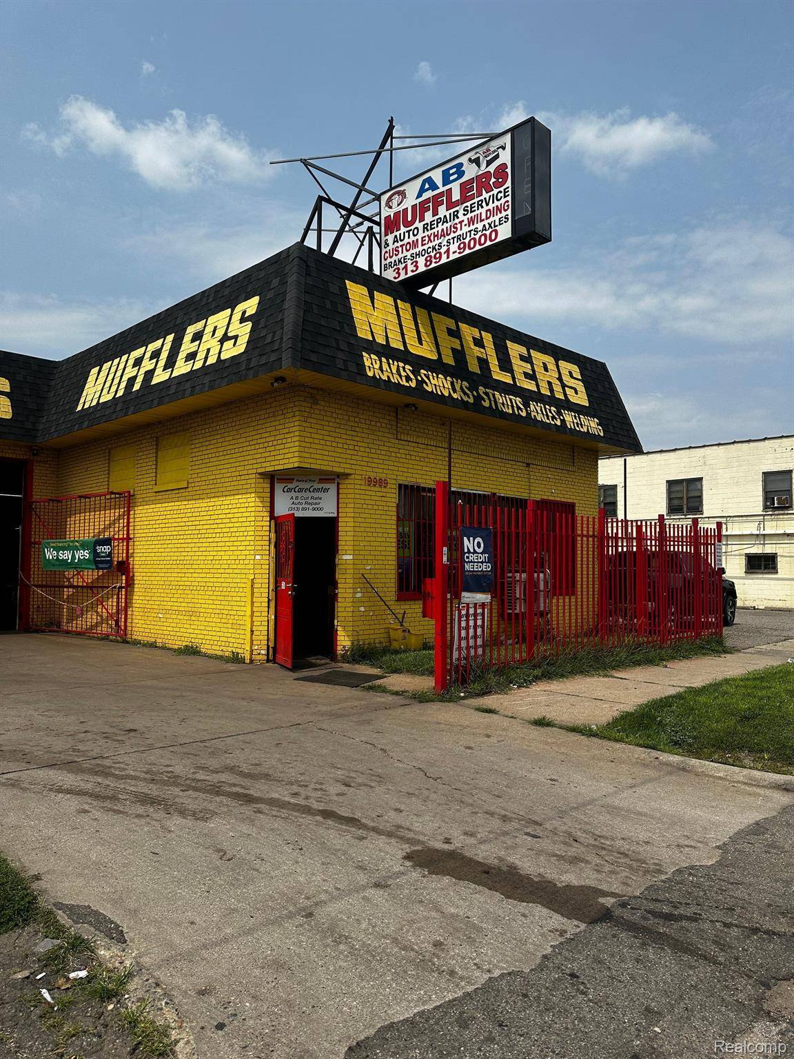 Detroit, MI 48234,19989 VAN DYKE ST