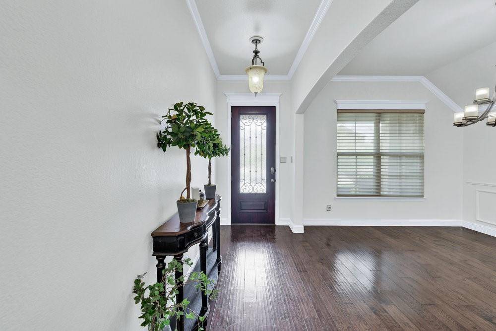 3000 Bella Lago Drive, Denton, TX 76210