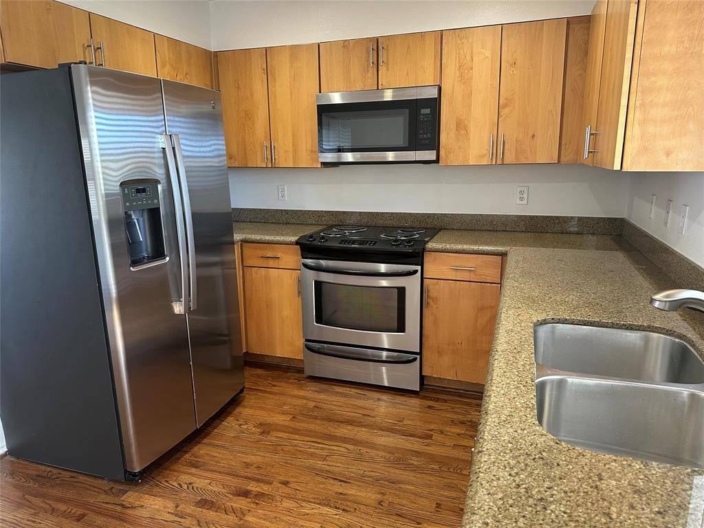 Dallas, TX 75209,4616 W Lovers Lane #218