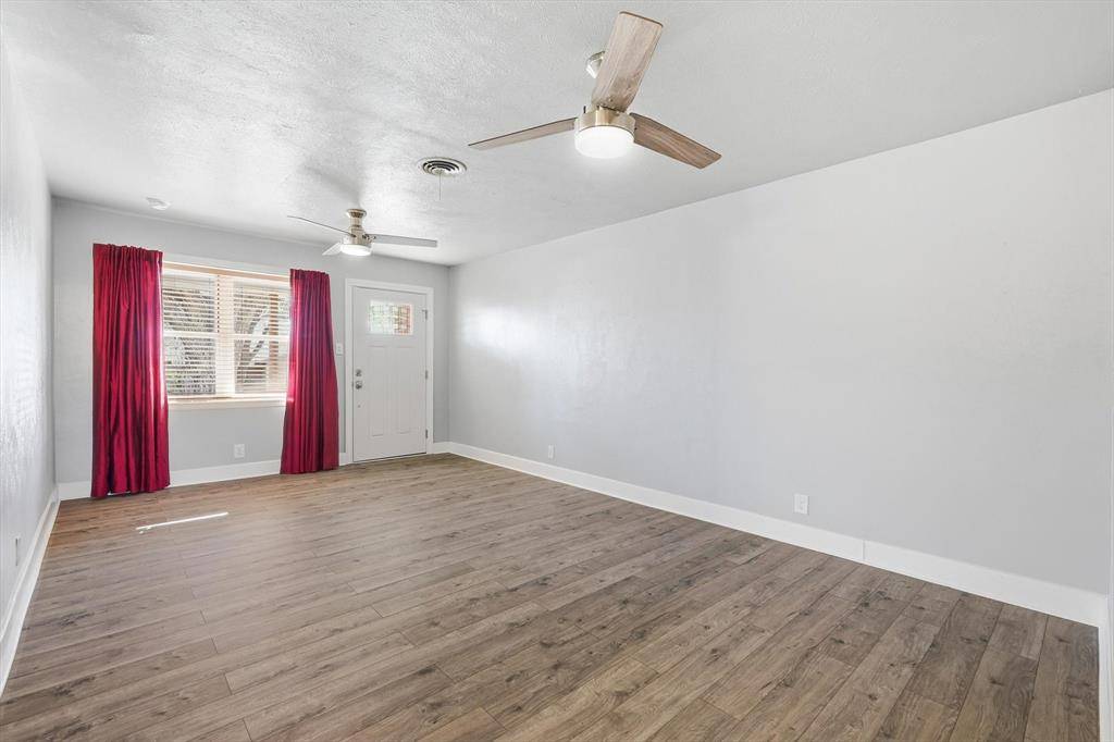 Hurst, TX 76053,1204 Crestview Drive