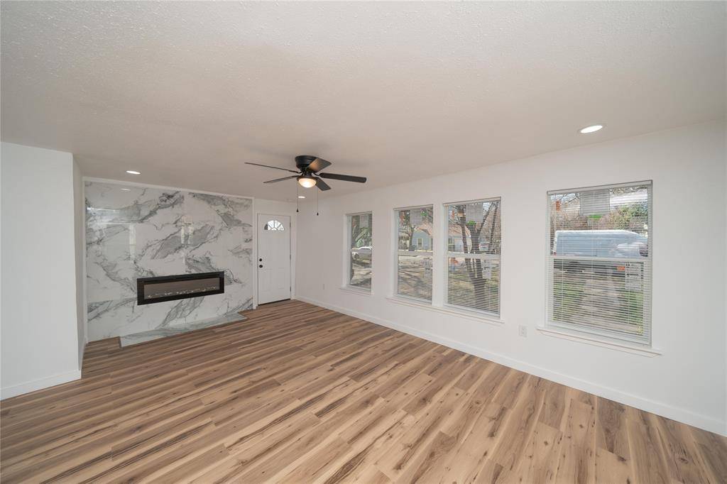 Fort Worth, TX 76111,312 N Retta Street