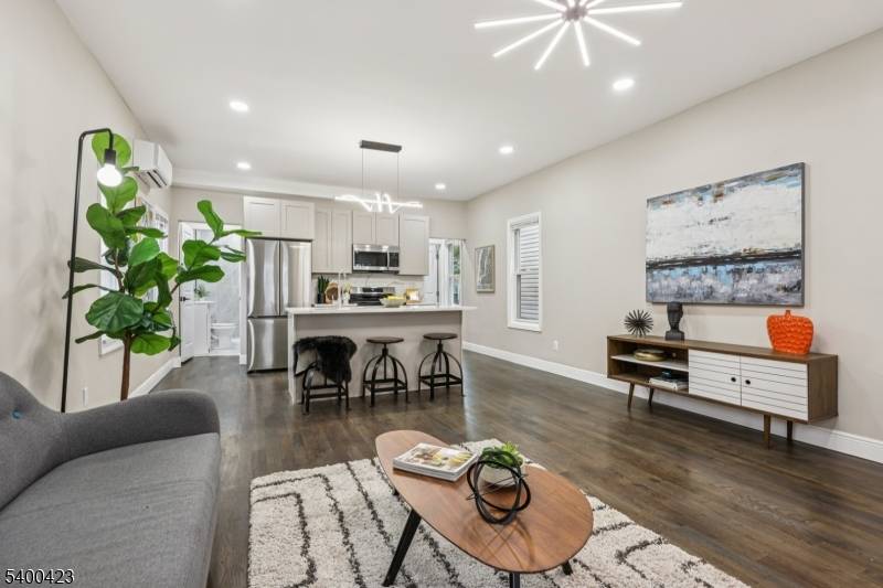 Jersey City, NJ 07305,299 Claremont Ave