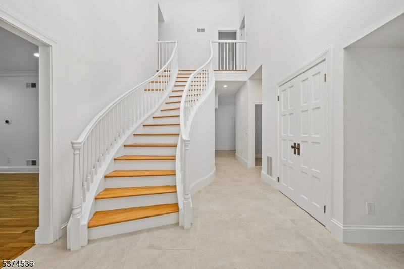 Bernardsville Boro, NJ 07924,201 Dryden Rd