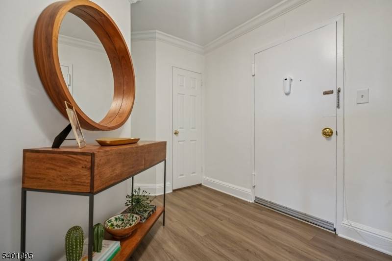 Montclair Twp., NJ 07043,530 Valley Rd #3A