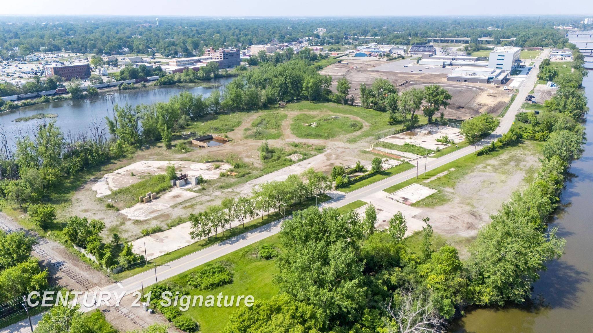 Saginaw, MI 48602,1445 N Niagara ST