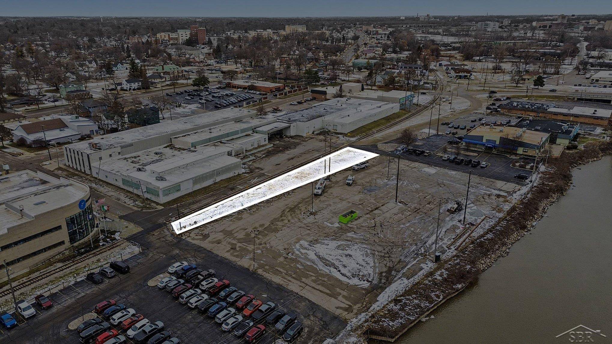 916 N Niagara ST, Saginaw, MI 48602