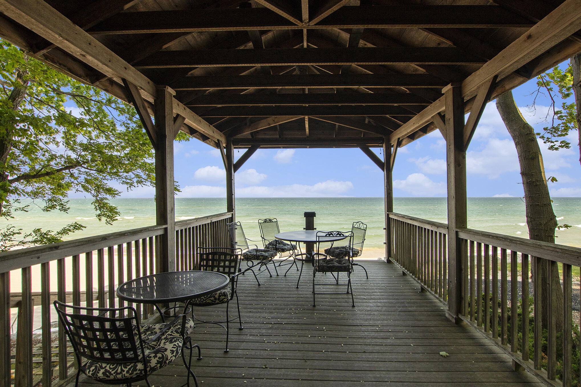 South Haven, MI 49090,7251 Beverly DR