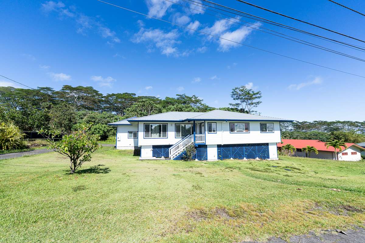 Keaau, HI 96749,17-227 IPUAIWAHA ST