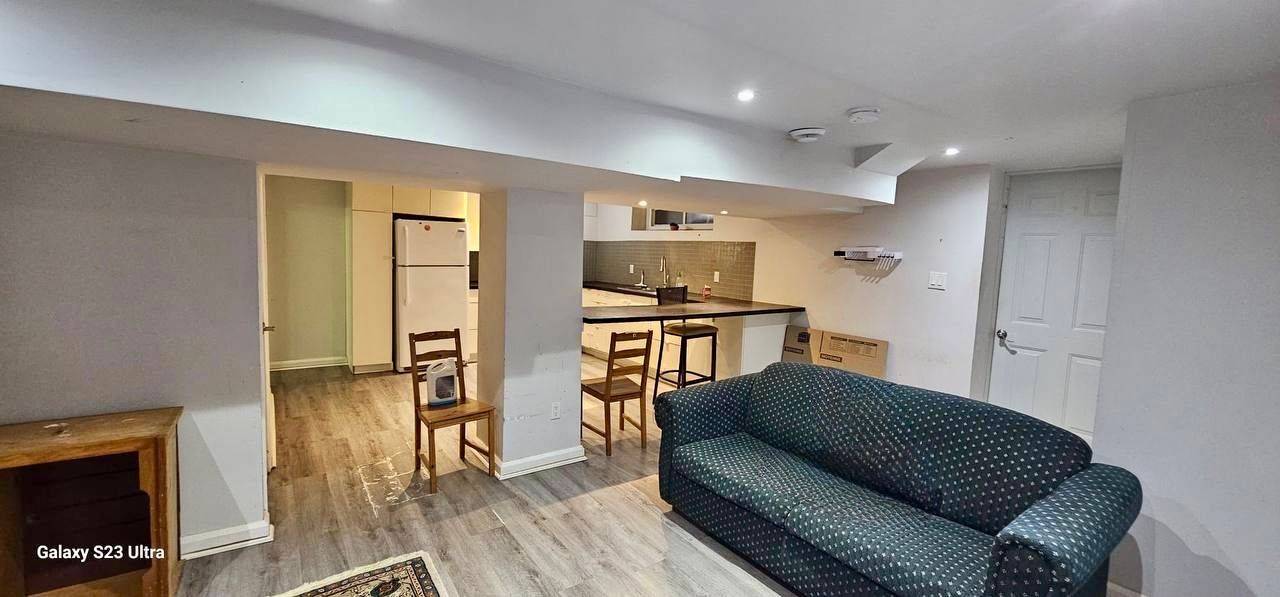 Toronto C07, ON M2N 1L4,283 Bogert AVE #BSMT